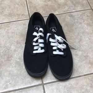 Black vans